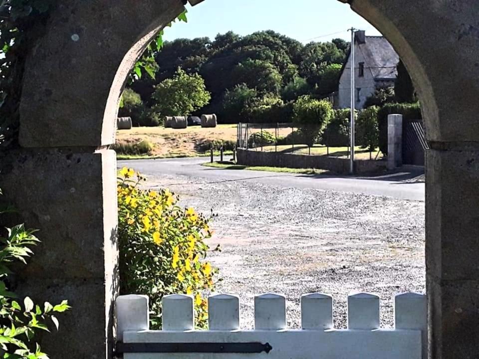 Ker Jerome - Traditional Stone Breton Cottage Near To Dinan Trelivan 외부 사진